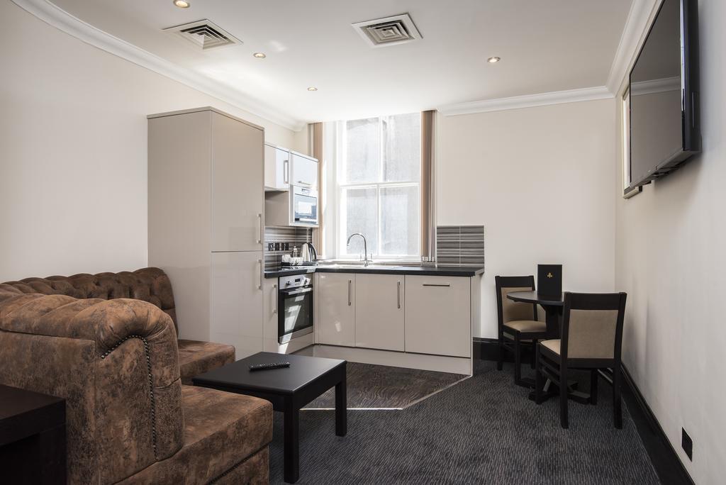 The Vermont Aparthotel Newcastle upon Tyne Room photo
